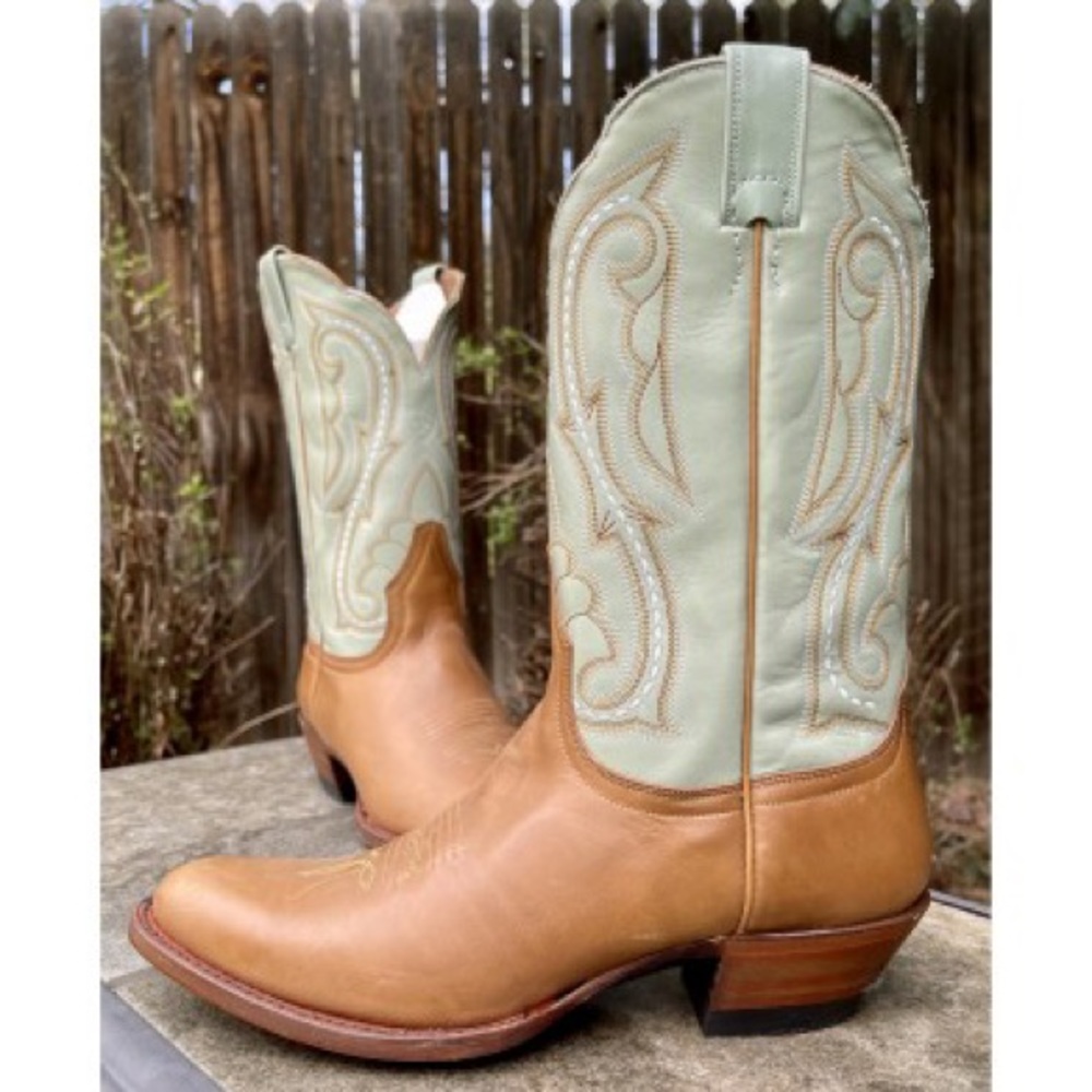 ARIAT TWO TONE WESTERN Cowboy BOOTS